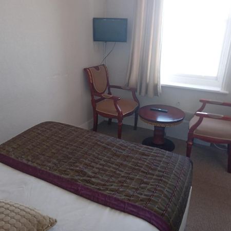 Glastonbury Hotel Eastbourne Bagian luar foto