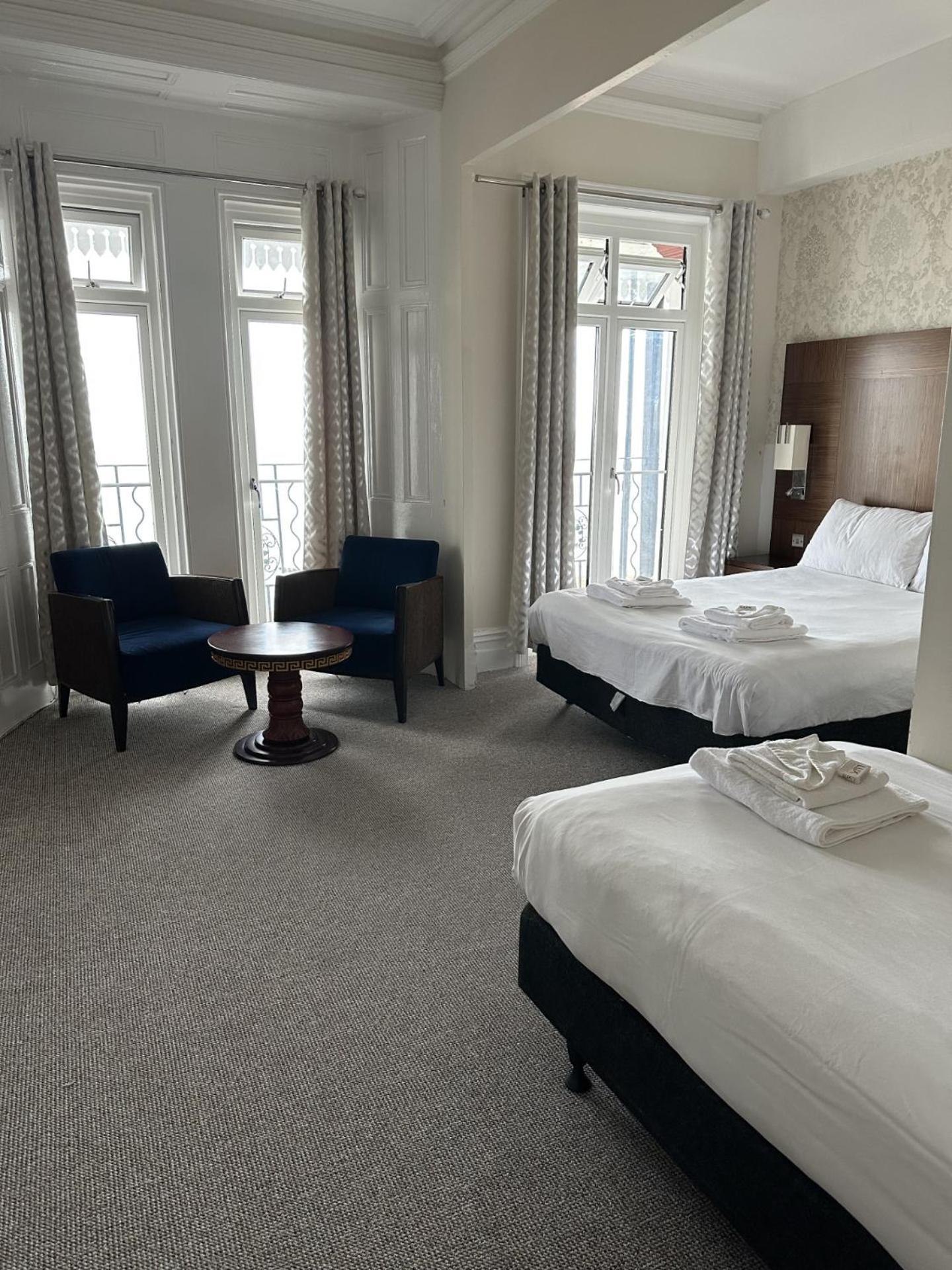 Glastonbury Hotel Eastbourne Bagian luar foto