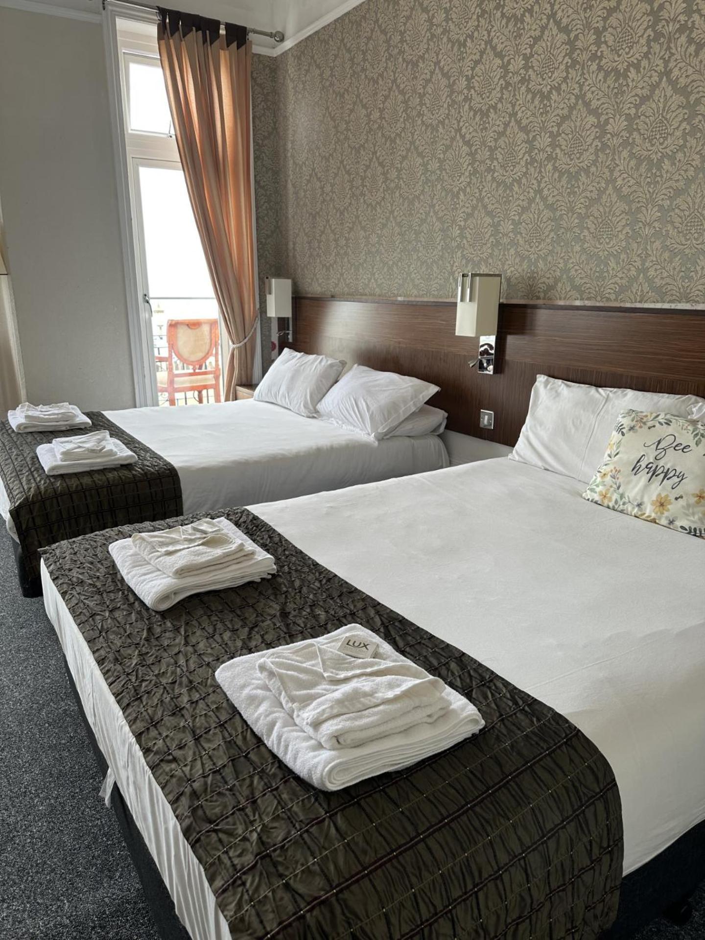 Glastonbury Hotel Eastbourne Bagian luar foto
