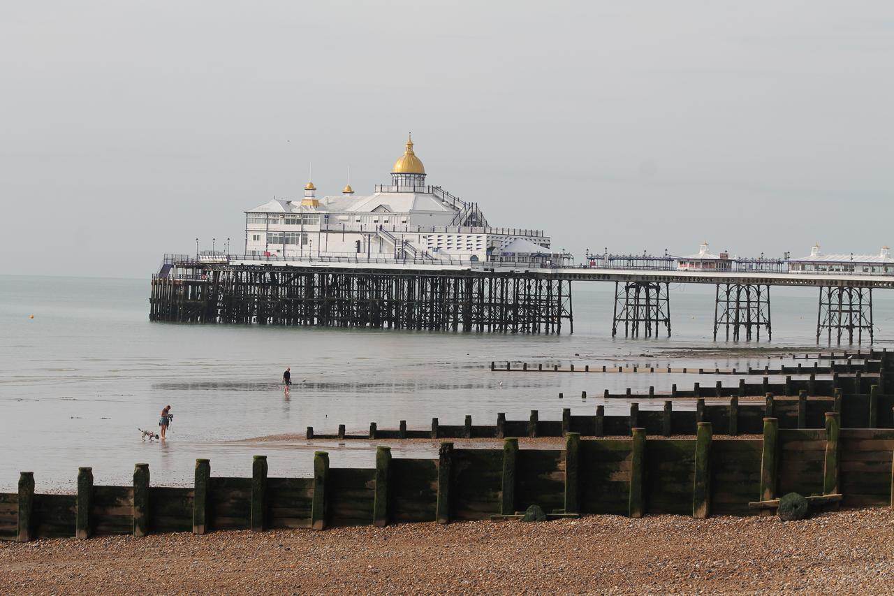 Glastonbury Hotel Eastbourne Bagian luar foto